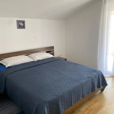 Pavlovici Apartamento Sukošan